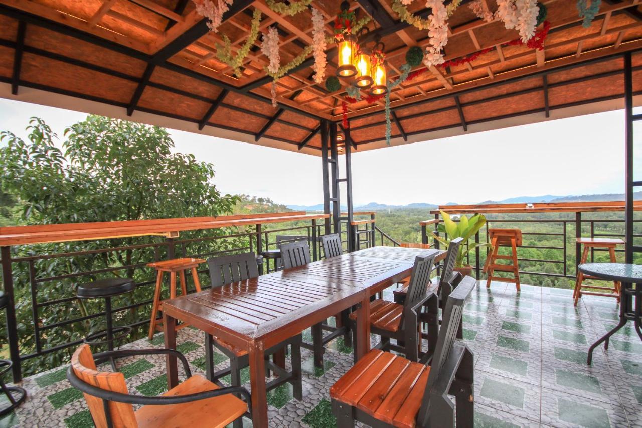 Happy Mountain Airport Resort Nai Yang Beach Kültér fotó
